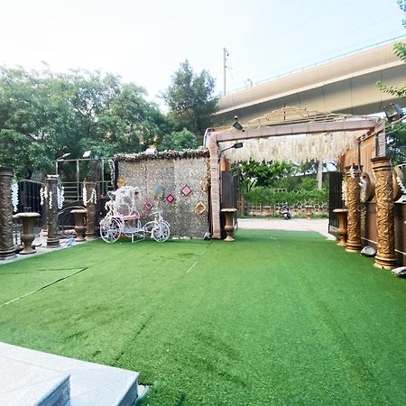 Hotel Lagoona And Banquet Hall New Delhi Exterior photo
