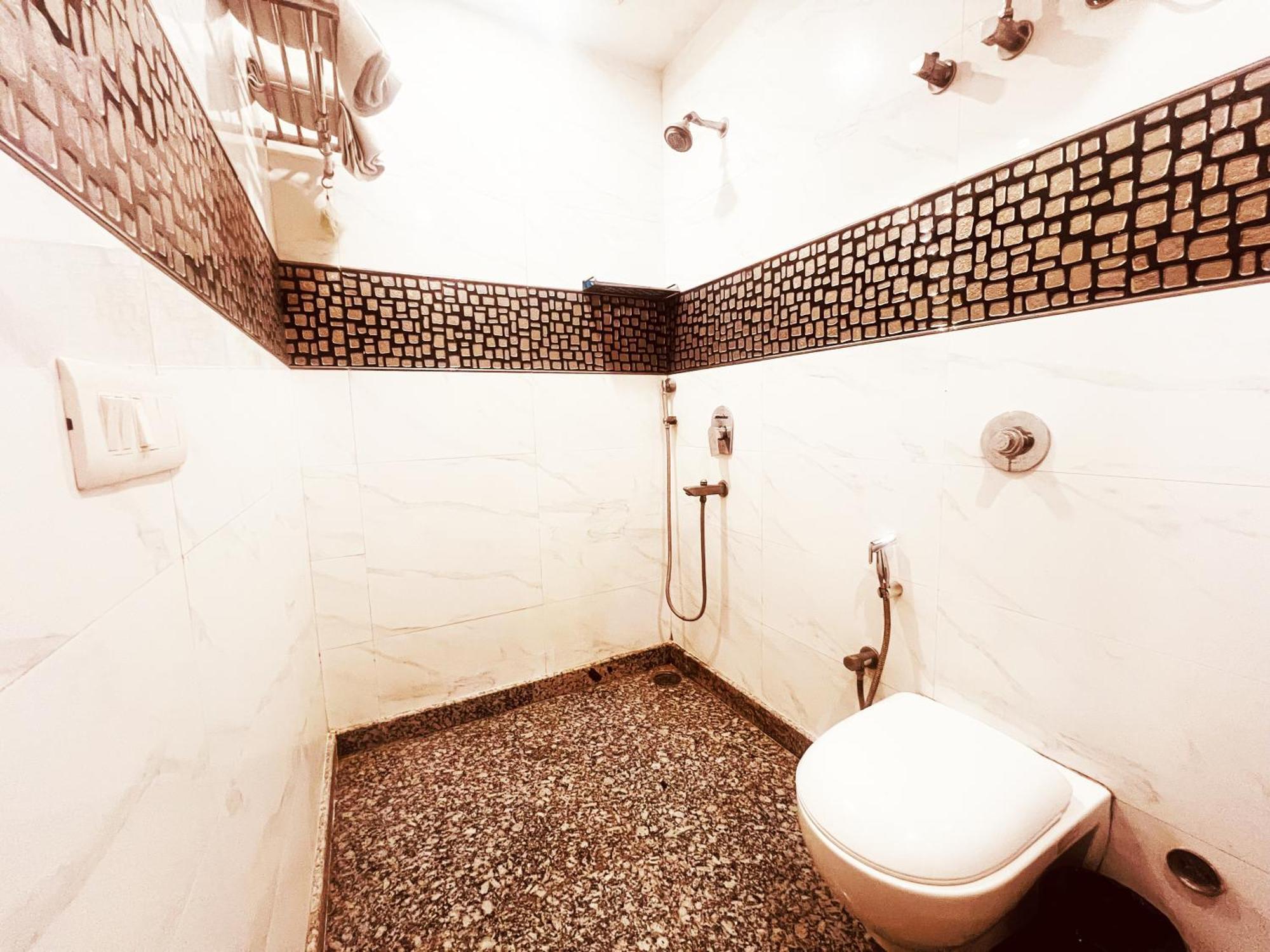 Hotel Lagoona And Banquet Hall New Delhi Exterior photo